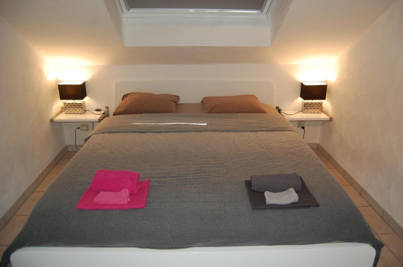 Appartement Fleurs Des Champs - Esc'Appart Rochefort Εξωτερικό φωτογραφία